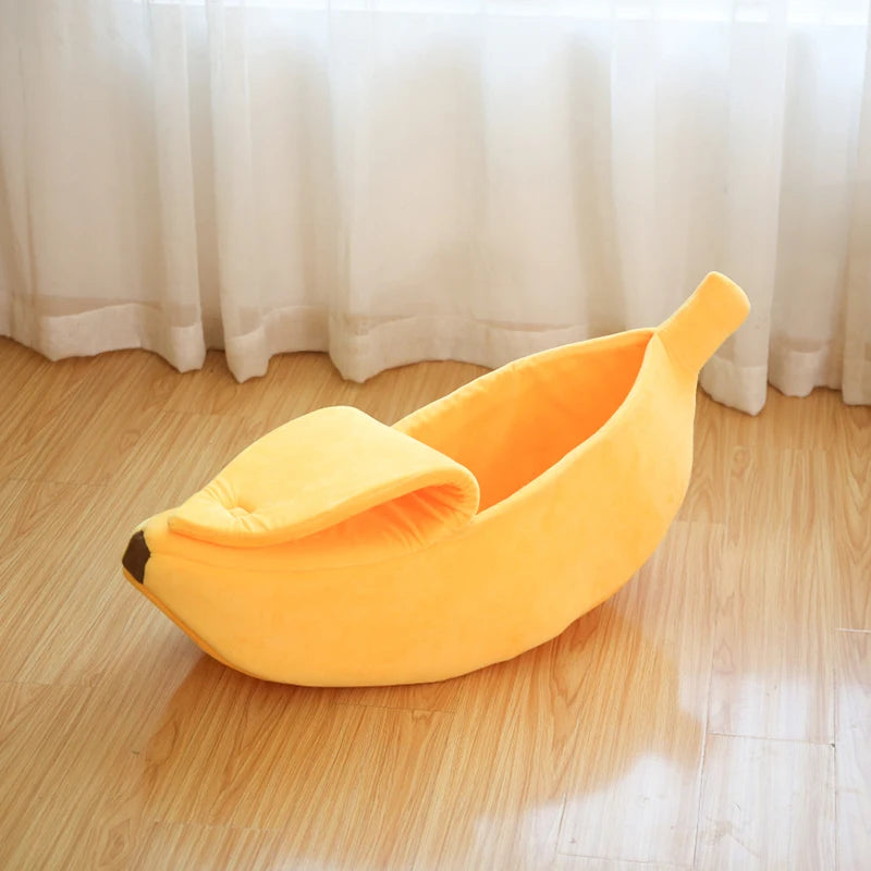 Banana-Shaped Pet Bed - Cozy Winter Cushion for Cats