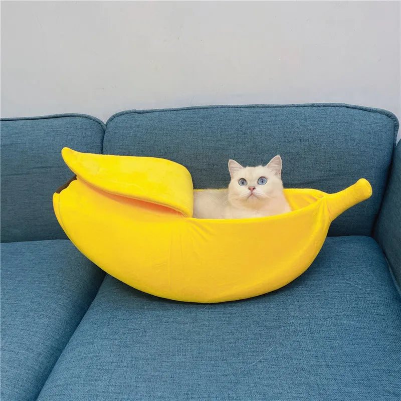 Banana-Shaped Pet Bed - Cozy Winter Cushion for Cats